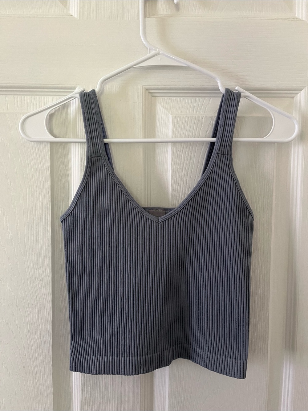 Dynamic Ribbed V-Neck Tank Top - Slate Blue